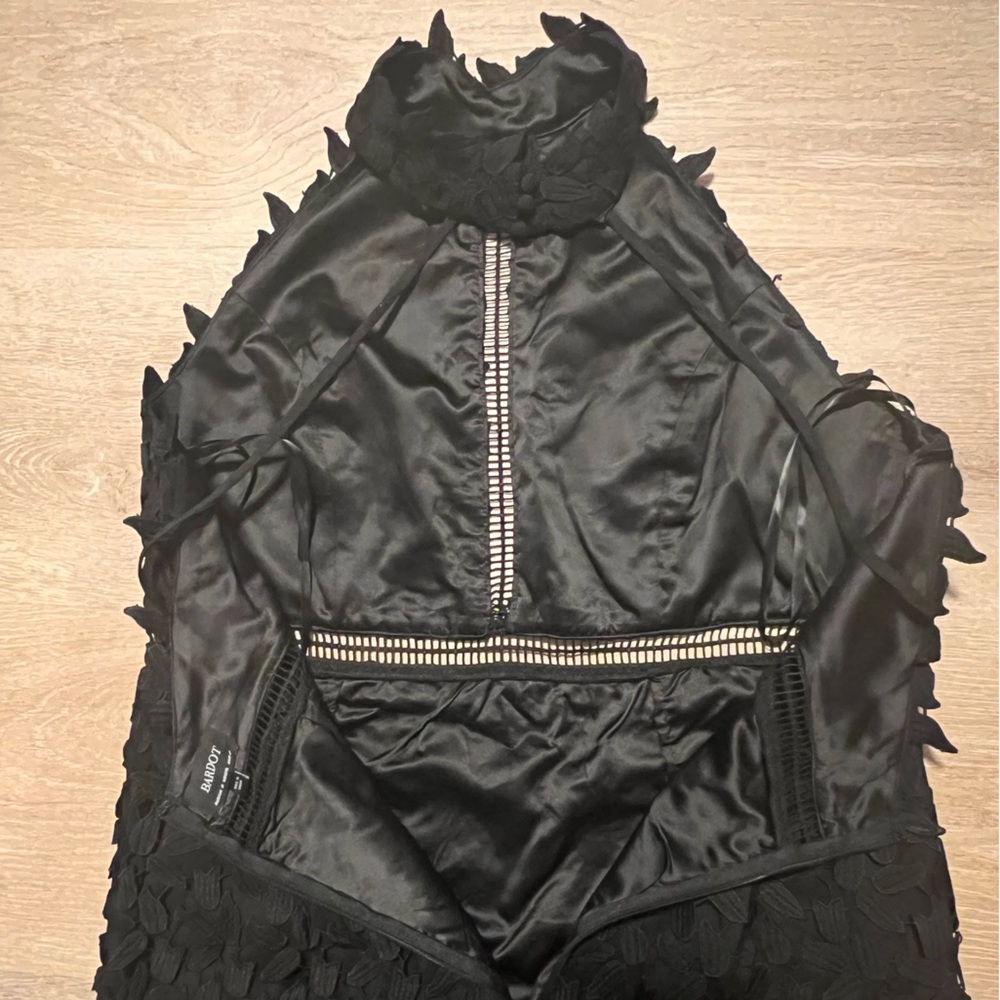 Bardot Gemma Black Lace Backless, Halter Neck, Lined Beautiful Designer Dress XL - Picture 12 of 15